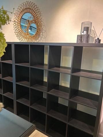 2X IKEA KALLAX KASTEN beschikbaar voor biedingen
