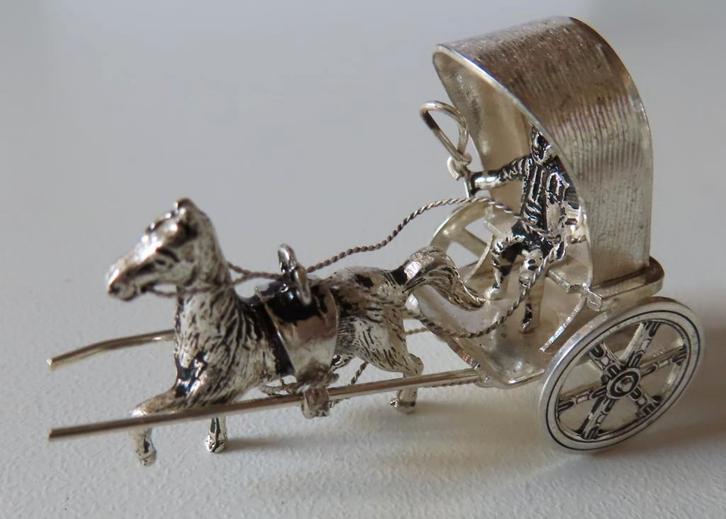 Koopje!(no 3) Zilveren miniatuur paard met sjees,incl verz, Antiek en Kunst, Antiek | Goud en Zilver, Zilver, Verzenden