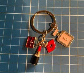 Leuke Sleutelhanger Make-up Thema beschikbaar voor biedingen