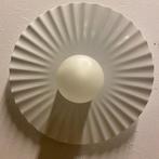 Vintage Italiaans design wandlamp Plissé Castiglioni Flos, Huis en Inrichting, Lampen | Plafondlampen, Gebruikt, Glas, Post modern