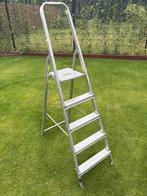 Nette trap, Doe-het-zelf en Verbouw, Ladders en Trappen, Ophalen, Gebruikt, Minder dan 2 meter