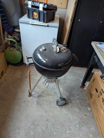Weber Houtskool BBQ beschikbaar voor biedingen