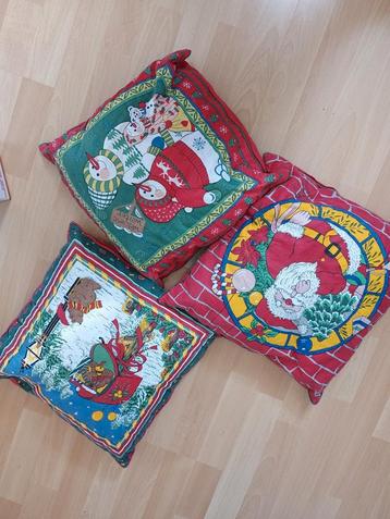 Kerstkussens - Set van 3 beschikbaar voor biedingen
