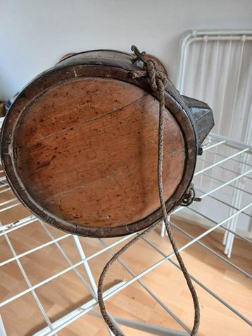Antieke Houten Waterfles / Veldfles beschikbaar voor biedingen