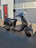 Btc riva / 45 km / 4 takt /, Fietsen en Brommers, Ophalen, Maximaal 45 km/u, Zo goed als nieuw, Benzine