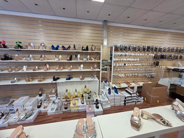 Partij Damesschoenen, Kinderschoene, Kleding | Dames, Schoenen, Nieuw, Slippers, Overige kleuren, Ophalen of Verzenden