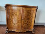 Dressoir kastje met hout gesneden inlegwerk., Antiek en Kunst, Antiek | Meubels | Kasten, Ophalen
