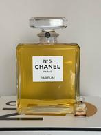 Chanel no 5 giant factice (etalagefles), Sieraden, Tassen en Uiterlijk, Zo goed als nieuw, Ophalen