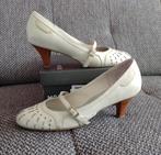 MEXX Pumps met riempje 100% leder - creme wit - M 41 NIEUW, Mexx, Beige, Nieuw, Ophalen of Verzenden