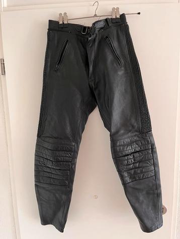 Leren motorbroek louis kids (mt S) beschikbaar voor biedingen