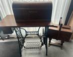 Antieke Singer Naaimachine met Tafel, Ophalen