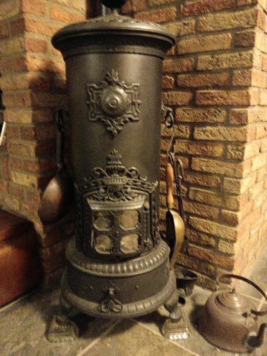 Houtkachel Jipiter groot antiek en sierlijk, Huis en Inrichting, Kachels, Houtkachel, Hout, Ophalen