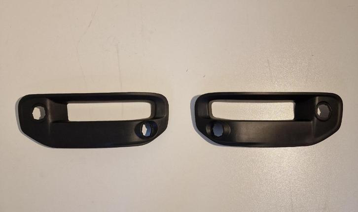 Paar mistlampkappen voor Dodge Ram 1500 2019+ 68335957AB, Auto-onderdelen, Carrosserie en Plaatwerk, Bumper, Dodge, Voor, Nieuw