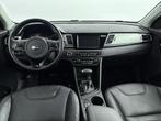 Kia Niro - 1.6 GDi Hybrid ExecutiveLine // DEALERONDERHOUDEN, 23 km/l, Bedrijf, SUV of Terreinwagen, Zilver of Grijs