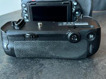 Nikon MB-D16 battery grip voor Nikon D750 beschikbaar voor biedingen