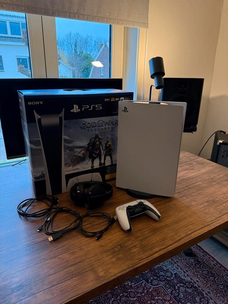 PS5 + console + draadloze headset, Spelcomputers en Games, Spelcomputers | Sony PlayStation 5, Zo goed als nieuw, Ophalen