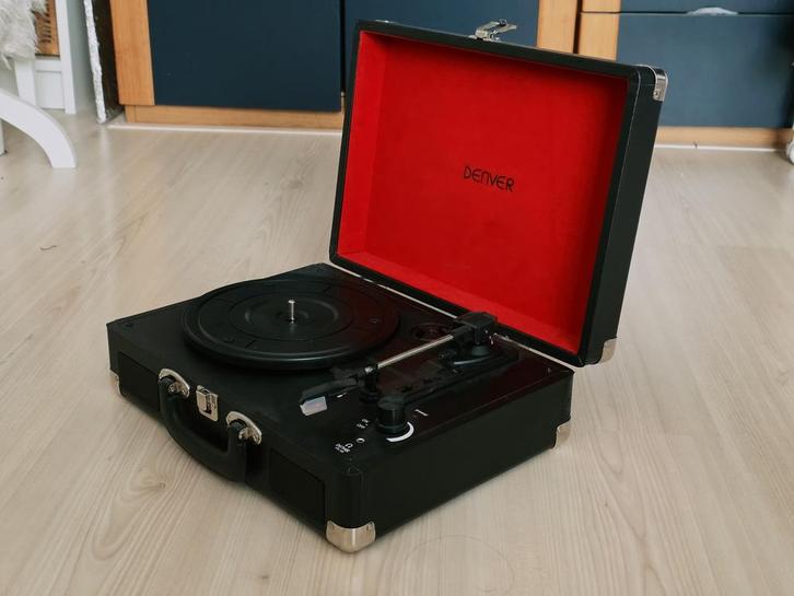 Draagbare platenspeler – Denver VPL-120 (zwart), Audio, Tv en Foto, Platenspelers, Zo goed als nieuw, Overige merken, Ophalen