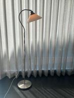 GRATIS - staande lamp, Huis en Inrichting, Lampen | Vloerlampen, Ophalen, Zo goed als nieuw
