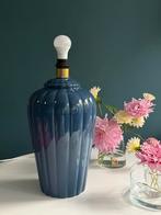 Vintage Blauwe Lamp keramiek met Gouden Rand, Huis en Inrichting, Lampen | Vloerlampen, Ophalen, Gebruikt, Metaal, Minder dan 100 cm