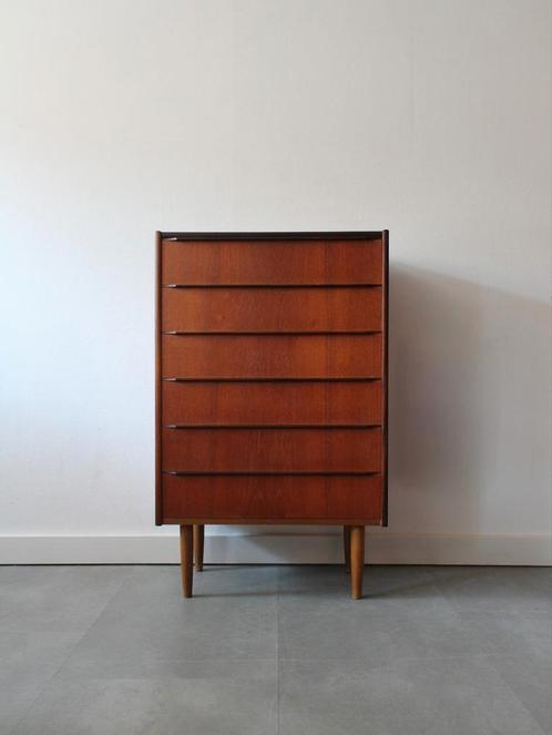 Vintage Deense ladekast in teak, smal!, Huis en Inrichting, Kasten | Ladekasten, Zo goed als nieuw, 100 tot 150 cm, 50 tot 100 cm