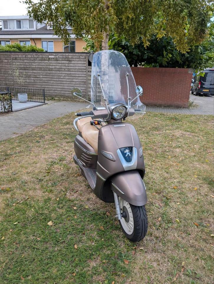 Peugeot Django injectie scooter 2020, Fietsen en Brommers, Scooters | Peugeot, Gebruikt, Overige modellen, Maximaal 25 km/u, Benzine