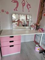 Ikea bureau roze met stoel, Huis en Inrichting, Bureaus, Ophalen of Verzenden, Gebruikt