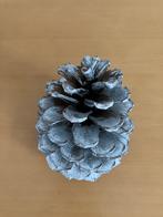 Zilverkleurige Dennenappel , Ophalen of Verzenden, Gebruikt