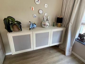 Besta kast met ombouw