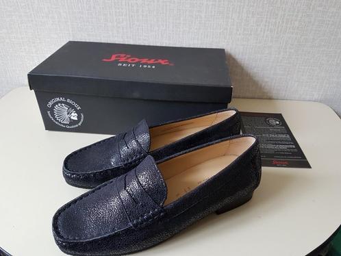 Sioux donkerblauw loafer-metallic-look nubuck mt5,5=39 NIEUW, Kleding | Dames, Schoenen, Nieuw, Instappers, Blauw, Ophalen of Verzenden