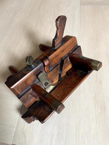 Antieke Timmermansschaaf beschikbaar voor biedingen