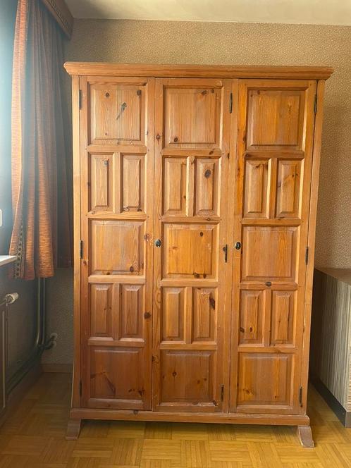 Vintage antieke houten kledingkast, Huis en Inrichting, Slaapkamer | Complete slaapkamers, Gebruikt, Ophalen
