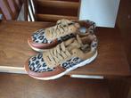 Superlichte sneakers in tijgerprint maat 38, Kleding | Dames, Bruin, Nieuw, Ophalen of Verzenden, Sneakers of Gympen