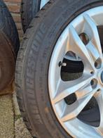 Originele 17 inch BMW X1 velgen met Bridgestone winterbanden, Auto-onderdelen, 18 inch, Gebruikt, Banden en Velgen, Personenwagen