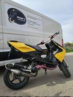 GEZOCHT. Scooter 2takt of 4takt, Fietsen en Brommers, Brommers | Derbi, Ophalen, Zo goed als nieuw