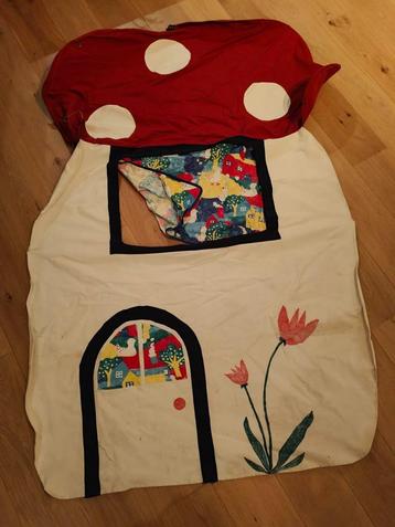 Poppenkast van stof om in een deur te hangen - 2 meter hoog beschikbaar voor biedingen