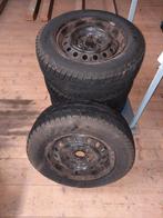 Winterbanden Toyota Avensis Verso michelin 205/65, Auto-onderdelen, Banden en Velgen, Ophalen, Gebruikt, 15 inch, Banden en Velgen