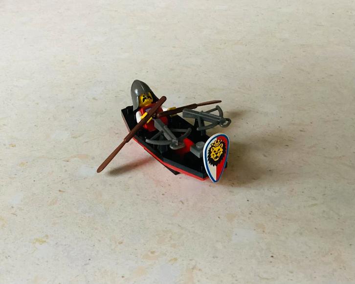 Lego 1752 Ridder in Kruisboogboot - 1996, Kinderen en Baby's, Speelgoed | Duplo en Lego, Zo goed als nieuw, Lego, Complete set