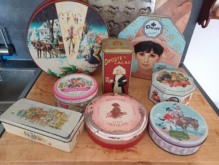 Lot met brocante nostalgische vintage Blikken, Antiek en Kunst, Curiosa en Brocante, Verzenden