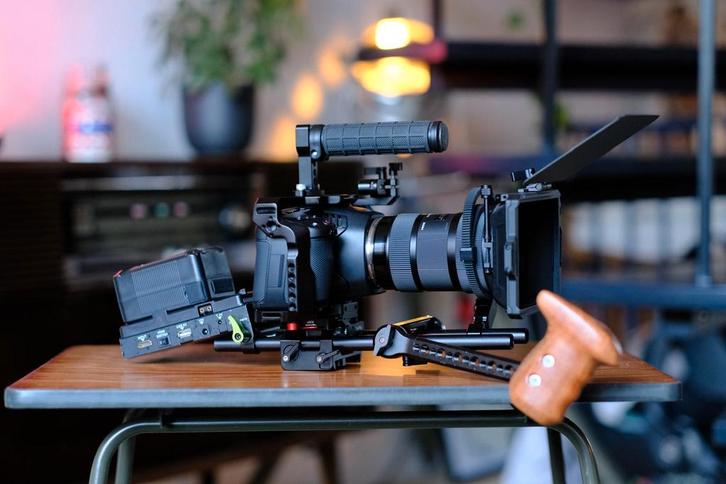 Uitgebreide set met BMPCC 6K, Audio, Tv en Foto, Professionele Audio-, Tv- en Video-apparatuur, Zo goed als nieuw, Video, Ophalen of Verzenden