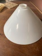 Melkglas lampenkap, Ophalen, Zo goed als nieuw, Rond