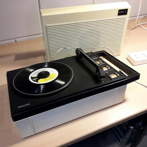 Vintage Philips platenspeler koffermodel stereo 200, Audio, Tv en Foto, Platenspelers, Gebruikt, Philips, Ophalen