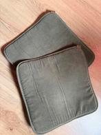 Twee groene tuinkussens, Ophalen, Zo goed als nieuw, Groen, Vierkant