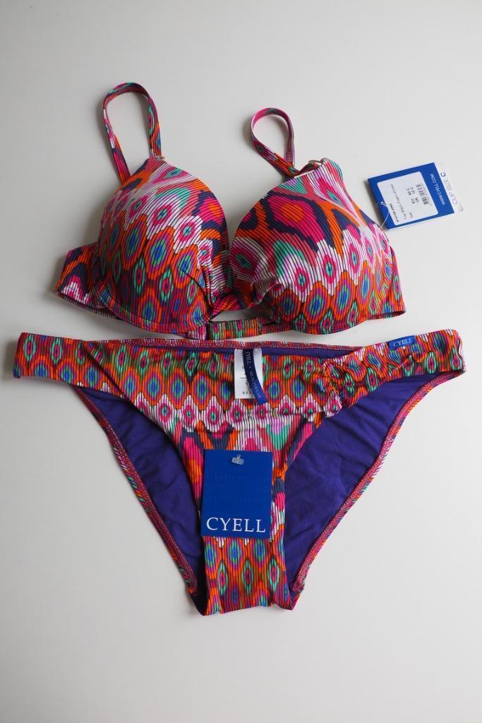 Cyell bikini NIEUW ! met kaartjes Prachtig!, Kleding | Dames, Badmode en Zwemkleding, Nieuw, Bikini, Overige kleuren, Ophalen of Verzenden
