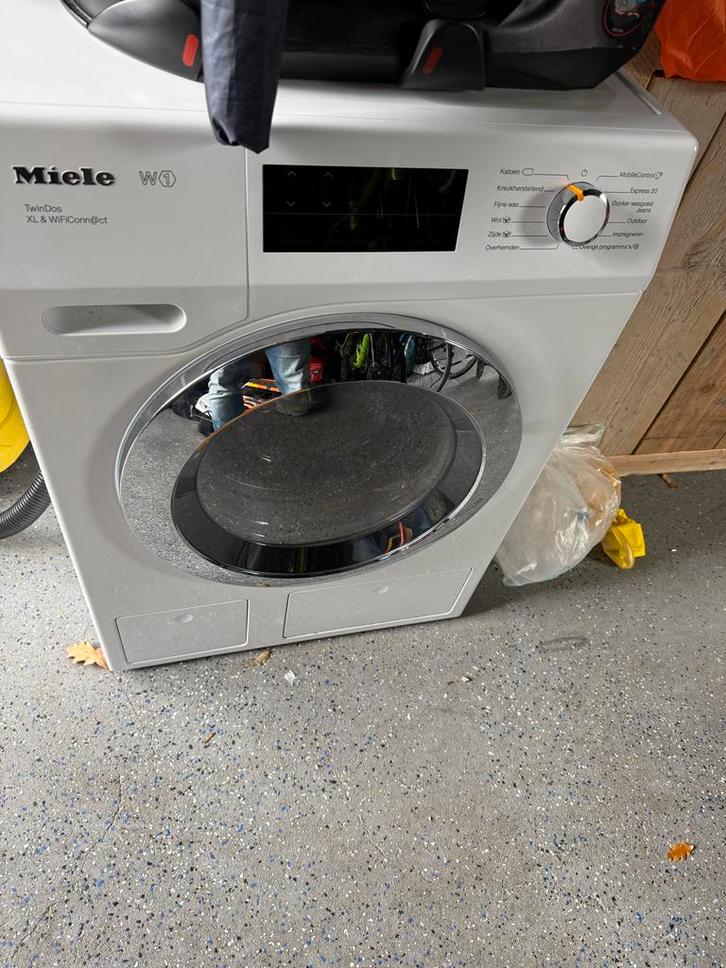 Defecte Miele Wasmachine - Onderdelen of Reparatie, Witgoed en Apparatuur, Wasmachines, Niet werkend, Voorlader, 6 tot 8 kg, 85 tot 90 cm