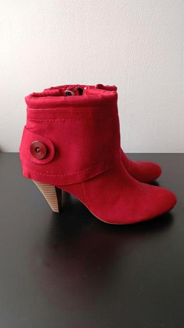 Rode Lage Laarzen - La Strada - Maat 39 beschikbaar voor biedingen