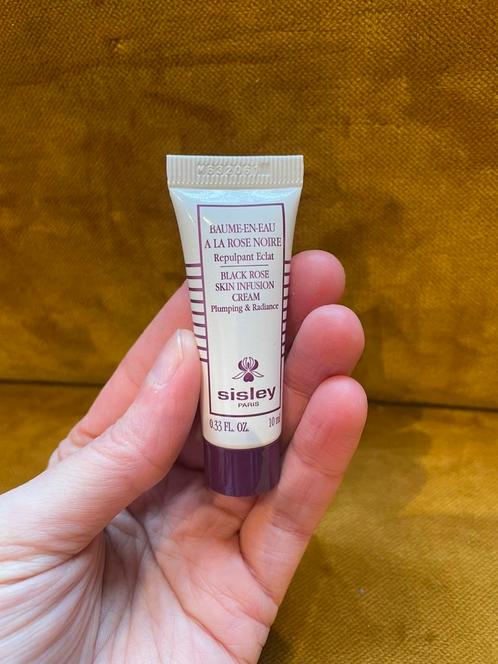 Sisley Paris black rose skin infusion cream 10ml, Sieraden, Tassen en Uiterlijk, Uiterlijk | Gezichtsverzorging, Nieuw, Verzorging