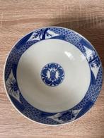 Blauw Schaaltje met mooie decoratie, Gebruikt, Porselein of Keramiek, Schaal, Rond