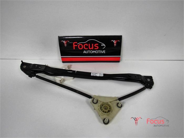 Ruitmechaniek 4Deurs links-achter van een Volkswagen Amarok, Auto-onderdelen, Ruiten en Toebehoren, Volkswagen, Gebruikt, 6 maanden garantie