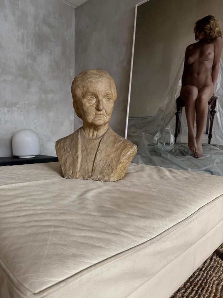 Buste van vrouw (kunstenaar Olah Gabor uit Hongarije), Antiek en Kunst, Kunst | Beelden en Houtsnijwerken, Ophalen