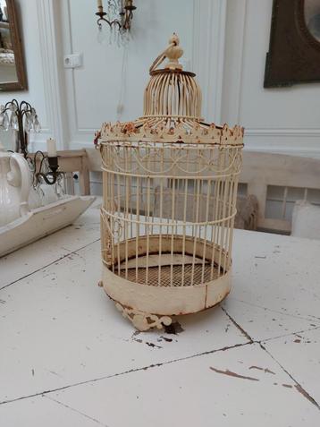 Kooi, metaal, brocante, hoogte 43cm totaal, beschikbaar voor biedingen
